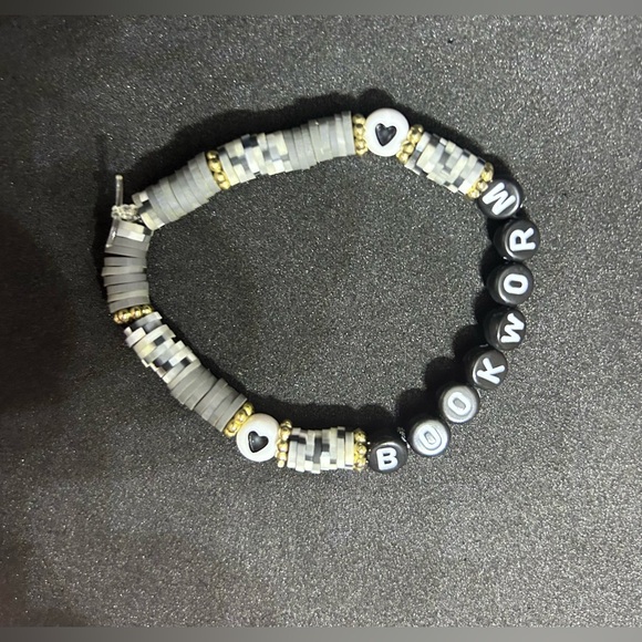 Bookworm Heishi Bracelet - Picture 7 of 7